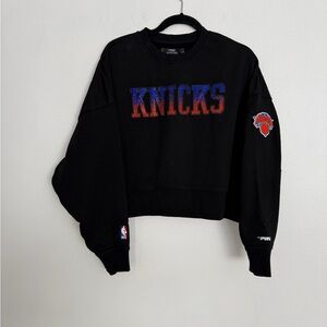 Knicks Women's Black Crew Neck Sweater